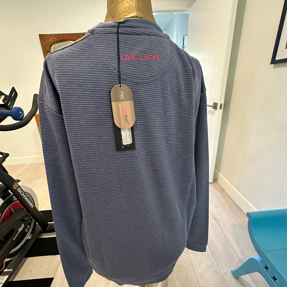 Performance pullover. - Picture 2 of 4